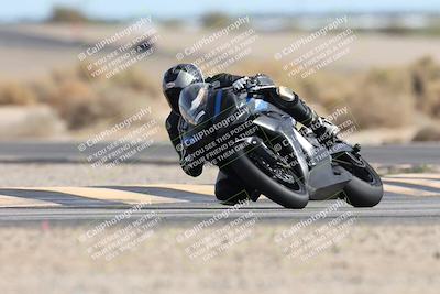 media/Nov-16-2025-Race Pace (Sun) [[8c5fa54630]]/Verified Riders/9-Turn 16 (150pm)/